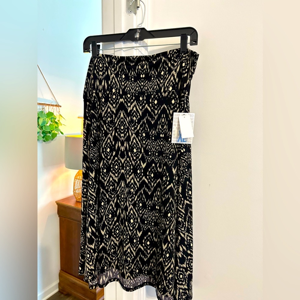 LuLaRoe Skirt